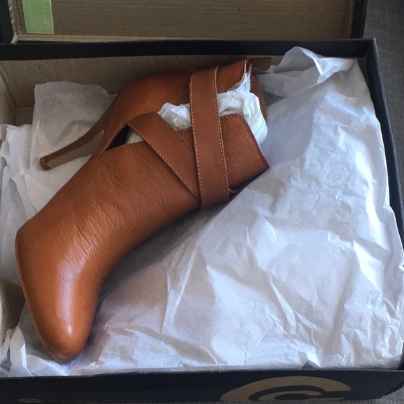 💥Corso Como STELLA Cognac Sports Calf 71/2 M NEW - Picture 7 of 15